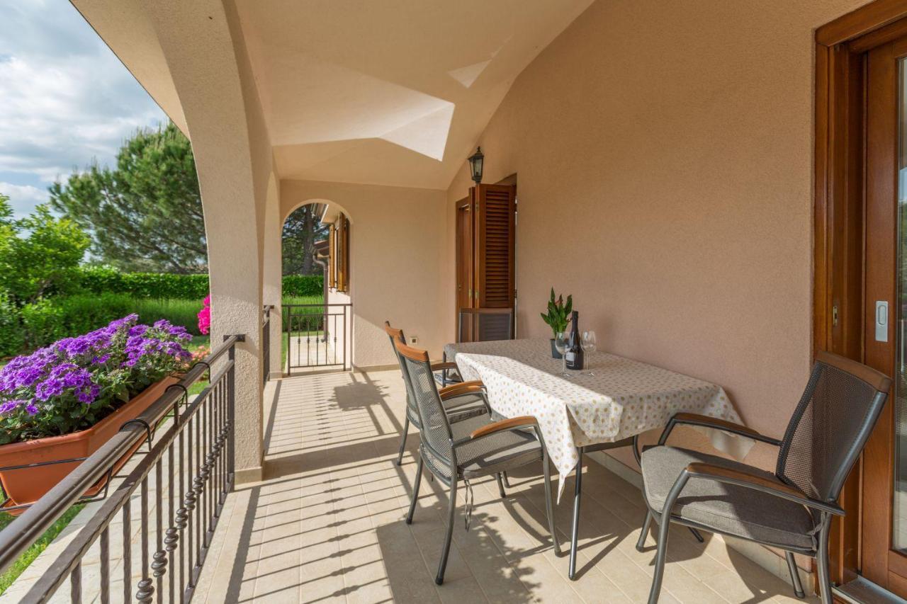 Villa Lori Nova Vas  외부 사진