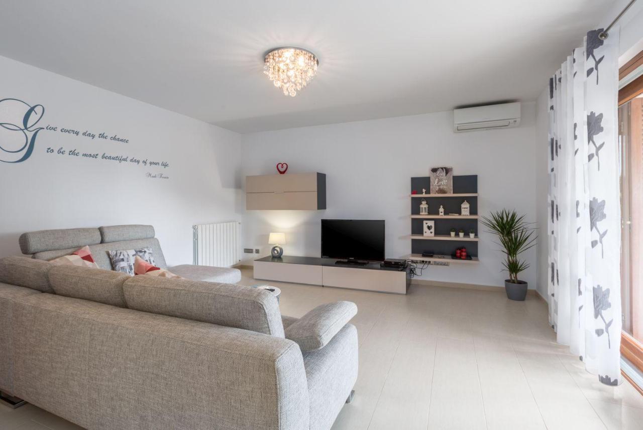 Villa Lori Nova Vas  외부 사진